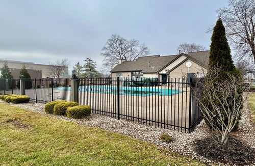 Buechel Condo | Furnished 2BR condo in east Louisville, close to airport and Churchill Downs!