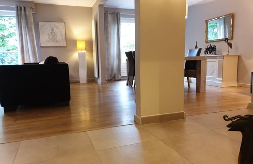 Saint-Maurice Pellevoisin Apartment | Furnished 3-bedroom apartment Lille Tram St Maur + garage