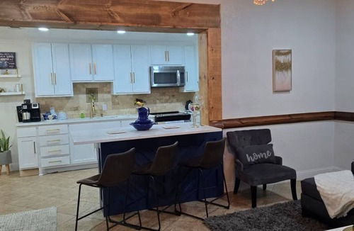 Southwest Arlington House | Furnished 30+ Day Stay Near AT&T Stadium & Highways