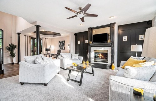 Omaha Villa | Furnished 5 BR Executive Rental