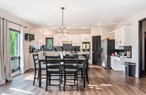 Omaha House | Furnished 5 BR Executive Rental
