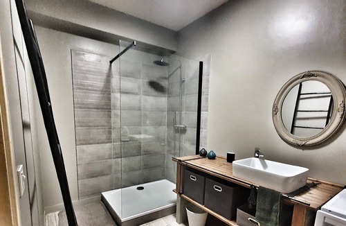 Chatel-Guyon Apartment | Furnished 55m²