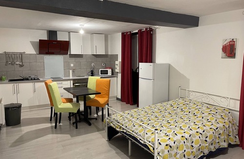 Bourgueil Apartment | Furnished and equipped studio ideal for travel
