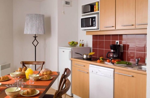 Cayeux-sur-Mer Apartment | Furnished Apartment with balcony or terrace