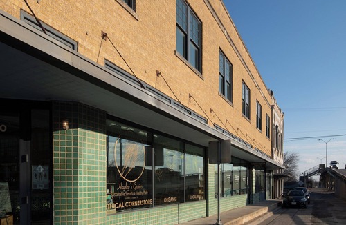 Taylor Apartment | Furnished Apartment in Historic Downtown Taylor