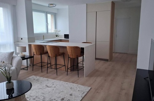 Saint-Maurice Pellevoisin Apartment | Furnished apartment+ swimming pool+ garage