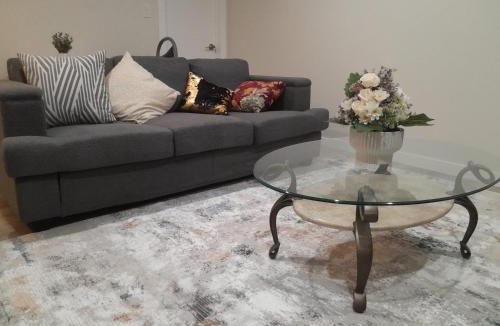 Transcona House | Furnished Basement with Seperate Entrance