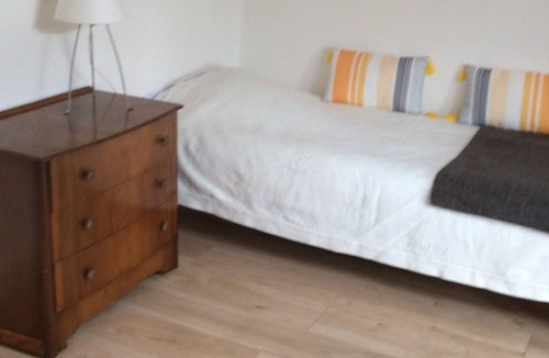 Chatou House | FURNISHED CHATOU BEDROOM