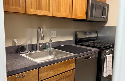 Columbia Condo | Furnished Corporate Housing - 30+ Day