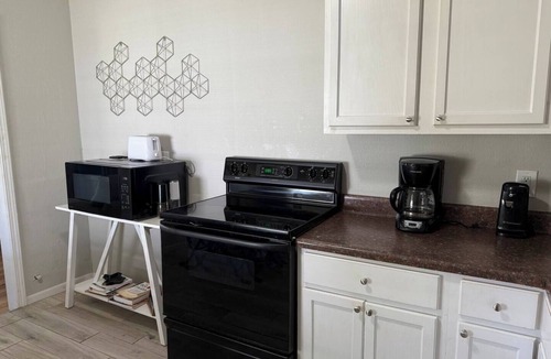La Marque House | Furnished Cottage with Weekly Rentals Available