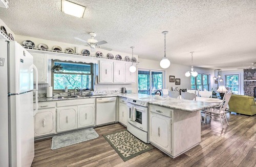 Hot Springs Village Cottage | Furnished Deck w/Views: Hot Springs Cottage