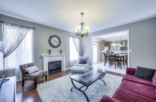 Brampton House | Furnished Executive Home - Brampton (Toronto) Canada