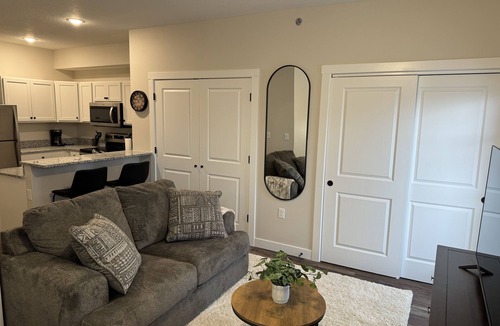 Bettendorf Apartment | Furnished Executive Studio Apartment on the Duck Creek Bike Path in Bettendorf.