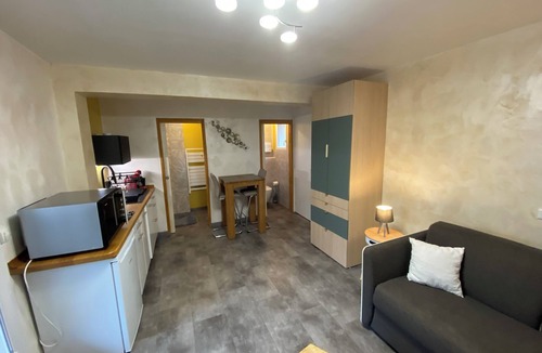 Sommieres Apartment | Furnished flat * in Sommières