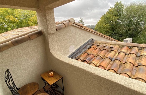 Sommieres Apartment | Furnished flat * in Sommières