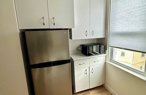 High Street Hill Apartment | Furnished Loft-Style Apartment in Brookline