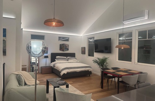 San Anselmo Apartment | Furnished Luxury Living in downtown San Anselmo