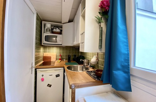 Arsenal Apartment | Furnished mezzanine studio - Paris - Marais