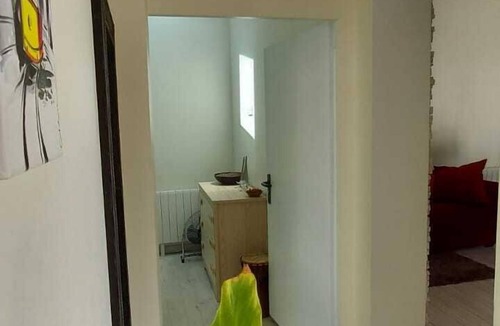 Fosses House | Furnished near Roissy/Asterix - transfer possible