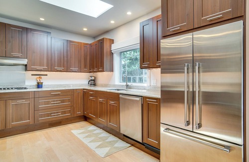 Centerville House | Furnished Patio: Family-Friendly Cape Cod Home!