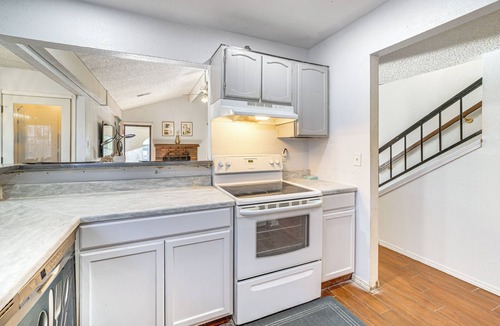 Tulsa House | Furnished Patio! Family-Friendly Tulsa Townhome