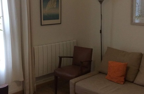 Chatou House | FURNISHED ROOM with PRIVATE BATHROOM