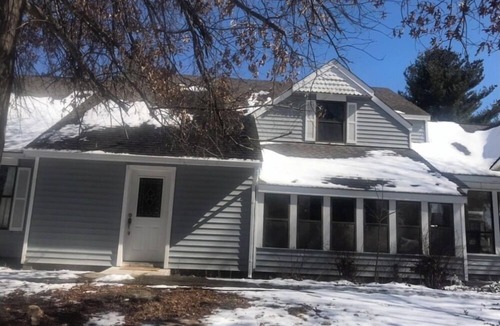 Moodys Apartment | Furnished Short Term Coziness For Travelers