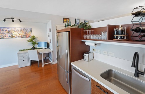 Corbett - Terwilliger - Lair Hill Apartment | Furnished South Waterfront Condo w/River Views