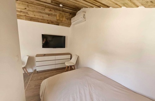 Beaumont-en-Veron Apartment | Furnished studio with all comforts