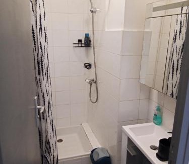 Le Pontet Apartment | Furnished studio, 5 min Avignon, Pontet center