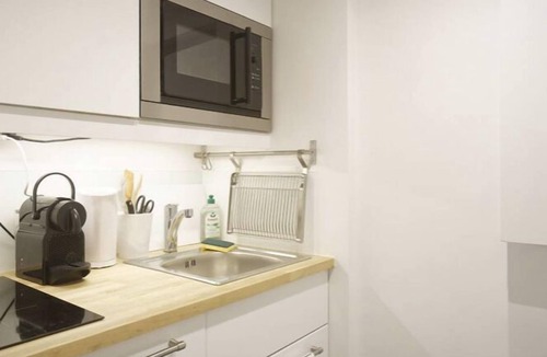 Marais Apartment | FURNISHED STUDIO IN THE HEART OF THE MARAIS PARIS 4