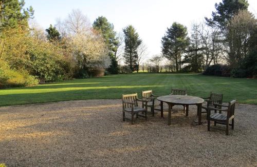 Yardley Gobion Bed & Breakfast | Furtho Manor Farm