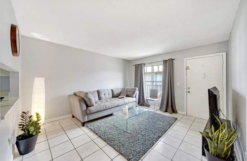 Kendall West Condo | Fuseball & Games - 2 BD/2 BTH Condo Miami!