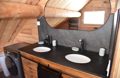 Yssingeaux House | Fuste Artisanale en Rondins