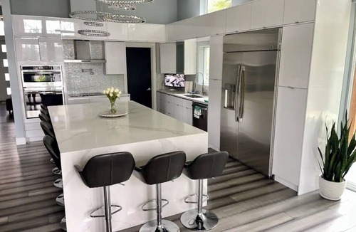 Auburn House | FW5: Luxury Villa