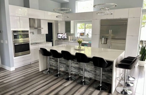 Auburn House | FW5: Luxury Villa