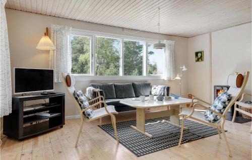 Pedersker House | Fyrrekvist