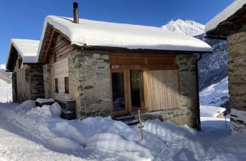 Vals House | Gääschi Leis