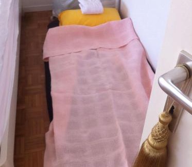 District 7 House | Gästezimmer