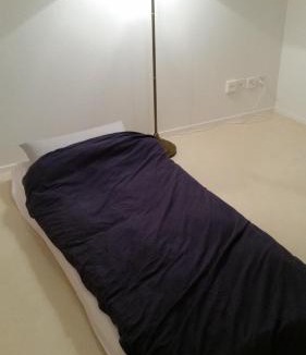 District 7 Apartment | Gästezimmer mit Gartenblick