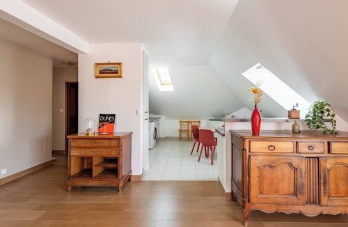 Notre-Dame Apartment | Géranimus Versailles: Notre-Dame