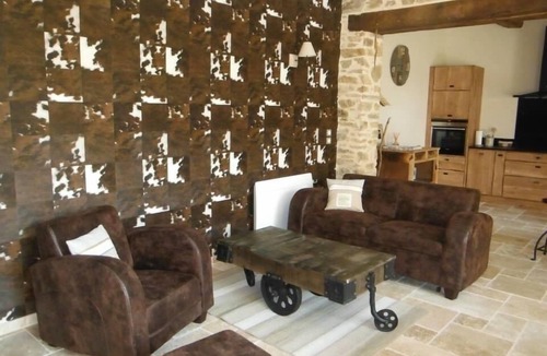 Calmont House | Gîté LA GRANGE, AVEYRON, sleeps 6