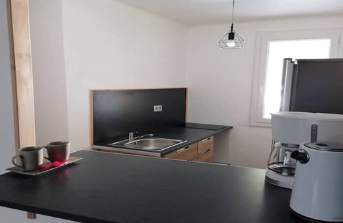 Chateauneuf-Val-Saint-Donat Apartment | Gîte du lavoir