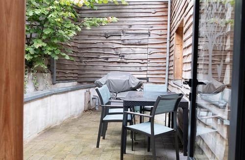 La Madelaine-sous-Montreuil Apartment | Gîte Ysé, sleeps 4