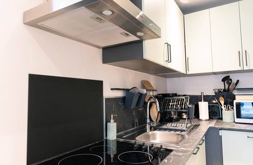 La Madelaine-sous-Montreuil Apartment | Gîte Abel, sleeps 4