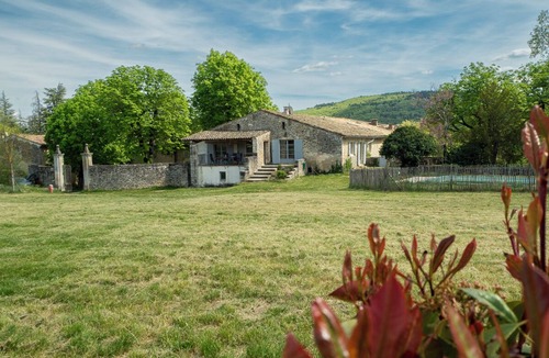 Saint-Michel-l'Observatoire House | Gîte d'Ardène, vacation home in Luberon sleeps 8, private pool