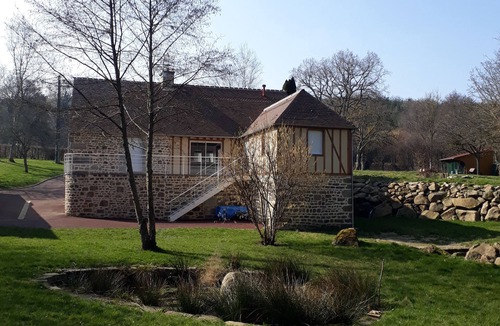 Sainte-Marguerite-de-Carrouges Cottage | Gîte à la Campagne 3 Étoiles