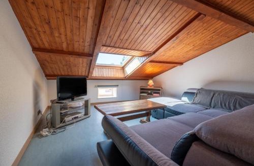 Isches Apartment | Gîte À Isches