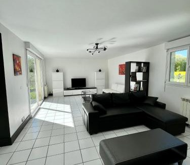 Villiers-Saint-Benoit House | Gîte à l’orée du pré