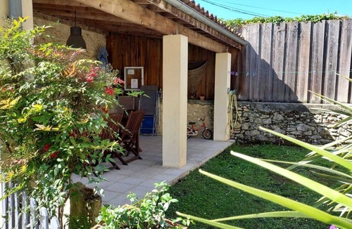 Illats House | Gîte à la Campagne